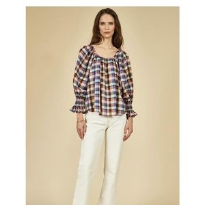 NWT Hunter bell top